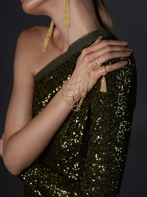 Slave bracelet made of yellow gold and diamonds, 3