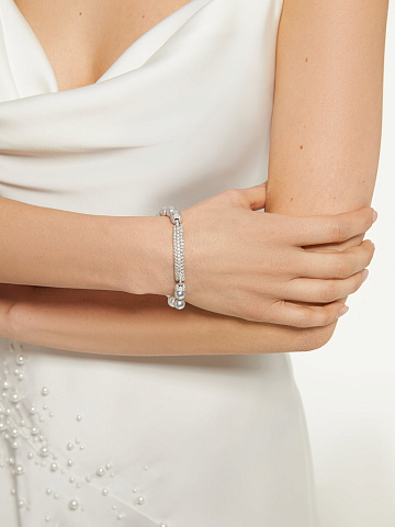 White gold bracelet with grey Akoya pearls, 2