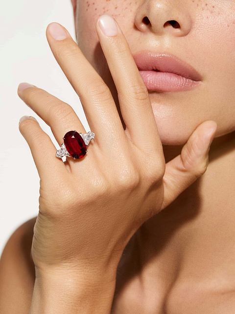 Oval Ruby Pigeon Blood, Triangular Diamond & White Gold Ring, 3