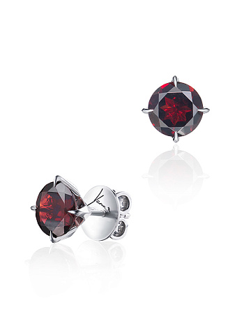 Round Garnet & White Gold Earrings, 1