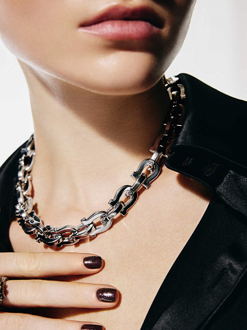 White gold chain necklace, 2