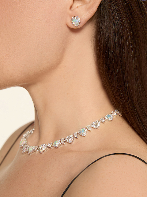 White gold stud earrings with heart-cut opal, 5