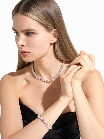 Necklace with LG diamonds, 2