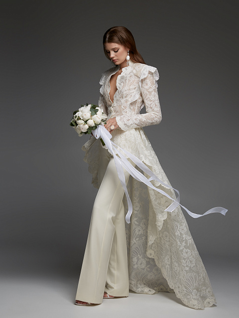 White Lace Tailcoat & Pants Suit, 12