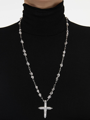 White gold cross pendant necklace with diamonds, 2