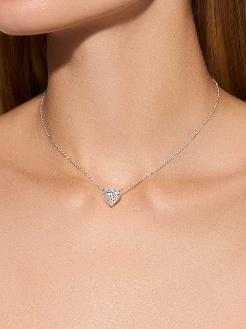 Necklace with lab-grown heart-cut diamond, 3