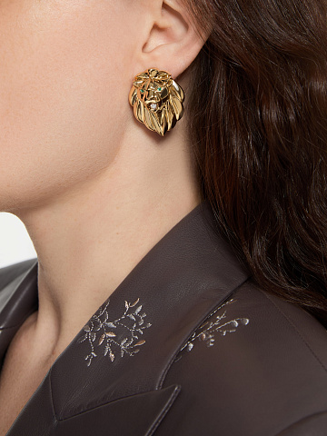 Yellow gold stud earrings with emeralds and diamonds, 2