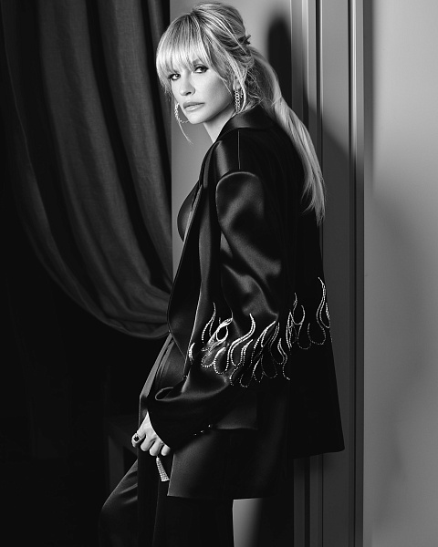 Black Rhinestones Silk Suit, 6