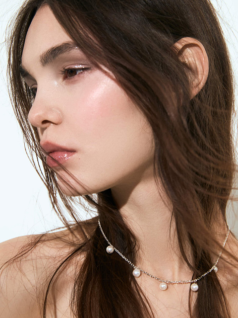 Silver necklace with pearls, 3