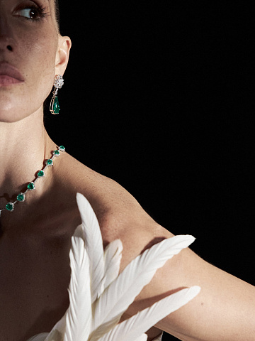 Pear Emerald & Pear Diamond & White Gold Earrings, 2