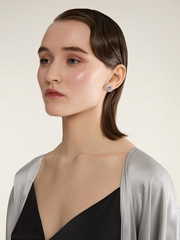 Stud earrings with chalcedony and round diamonds, 2