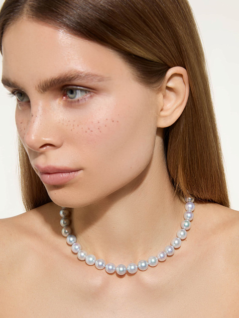 Necklace with blue Akoya pearls, 2 Necklace with blue Akoya pearls, 2