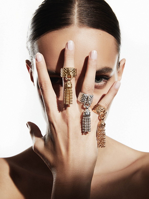 Bold Yellow Gold Tassel Ring, 2