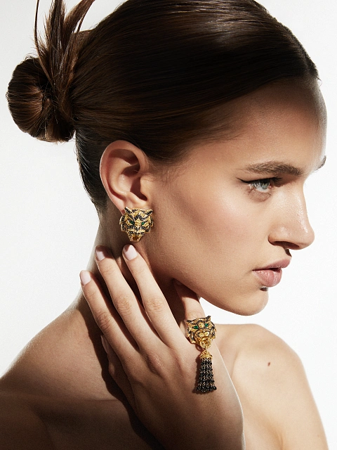 Gold, Emeralds & Diamonds Tiger Tassel Ring, 3