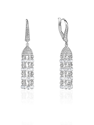 Short white gold earrings with briolette-cut diamonds, 1
