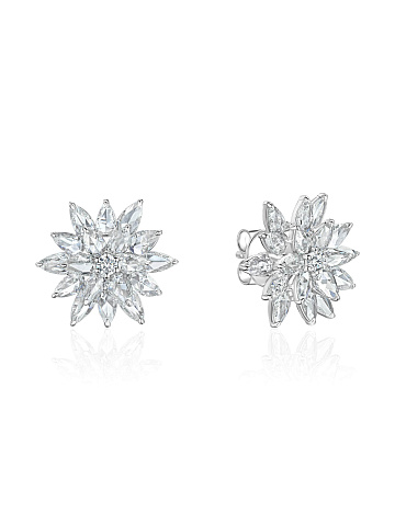 White gold stud earrings with diamonds, 1