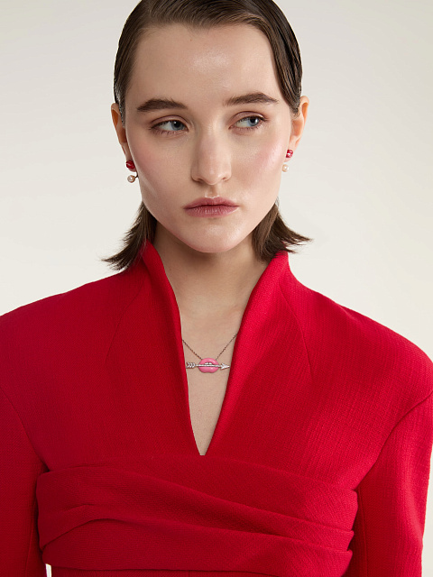 Necklace with a white gold pendant with pink enamel and diamonds, 7