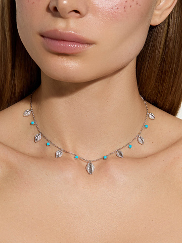 White gold necklace with shell-shaped pendants, 2