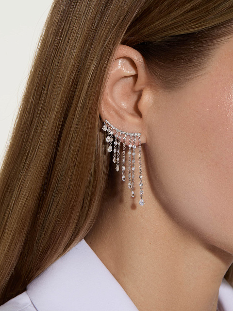 White gold earrings with pear-cut diamonds, 2