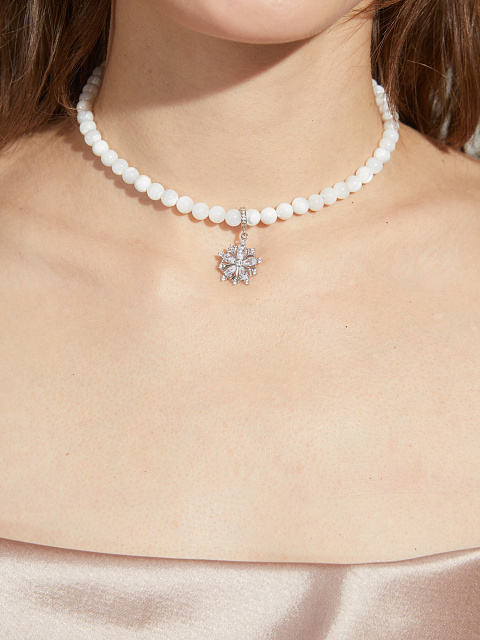 Mother-of-pearl choker necklace with silver snowflake pendant and cubic zirconia, 2 Mother-of-pearl choker necklace with silver snowflake pendant and cubic zirconia, 2