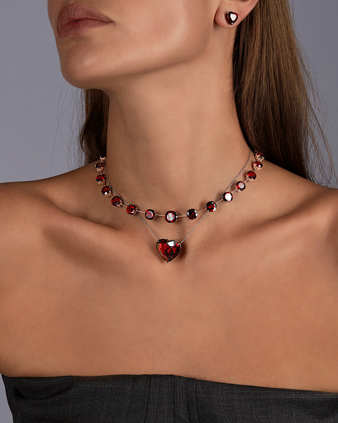 White Gold, Diamonds & Heart-cut Rubies Studs, 5