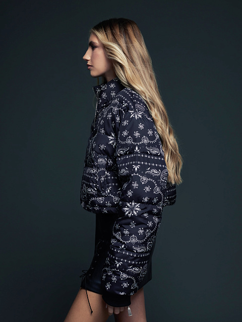 Black cropped down jacket with paisley pattern, 9