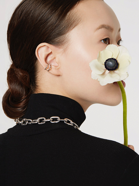 White gold ear cuff, 3