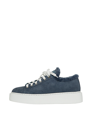 Blue velour sneakers with fur, 2