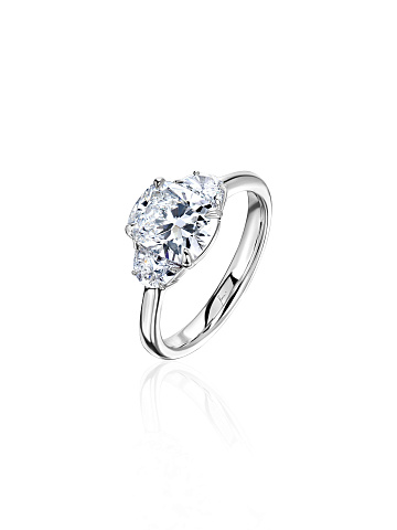 White gold ring with cushion-cut diamond, 1
