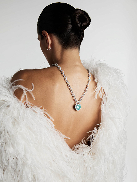 White gold chain necklace with Paraiba tourmaline and diamonds, 4 White gold chain necklace with Paraiba tourmaline and diamonds, 4