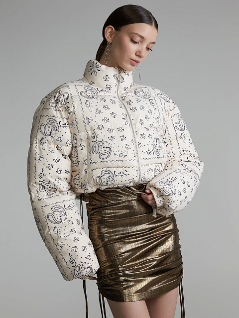 Milk‑colored cropped down jacket with paisley pattern, 5