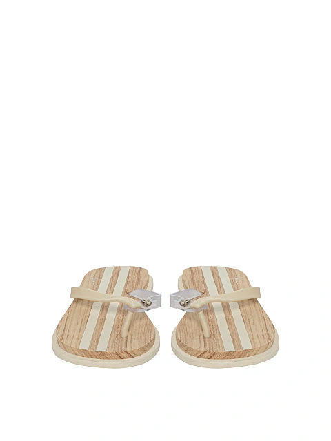 Beige flip-flops with wood-effect print, 2