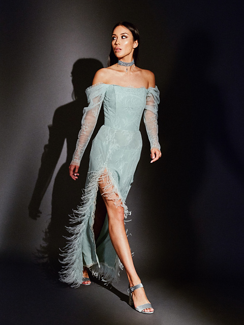 White gold choker necklace with aquamarines and diamonds, 5