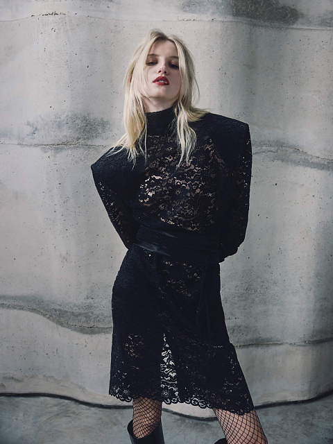 Satin belt, 3 Satin belt, 3