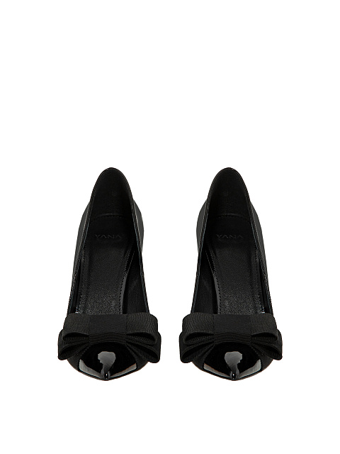 Black pumps with bows, 4