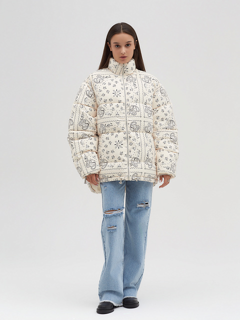 Milk-colored down jacket with paisley pattern, 6 Milk-colored down jacket with paisley pattern, 6