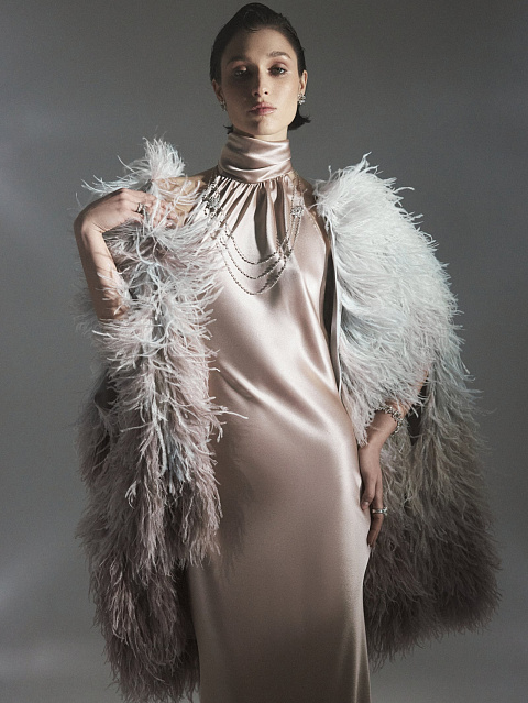 Briolette Diamond, Oval Diamond & White Gold Necklace, 12