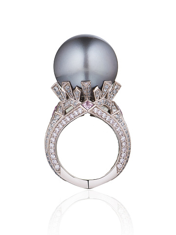 White gold ring with black pearl, diamonds and spinel, 2