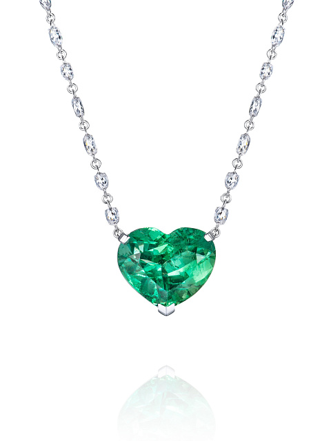 Necklace with heart-cut emerald and diamonds, 1 Necklace with heart-cut emerald and diamonds, 1