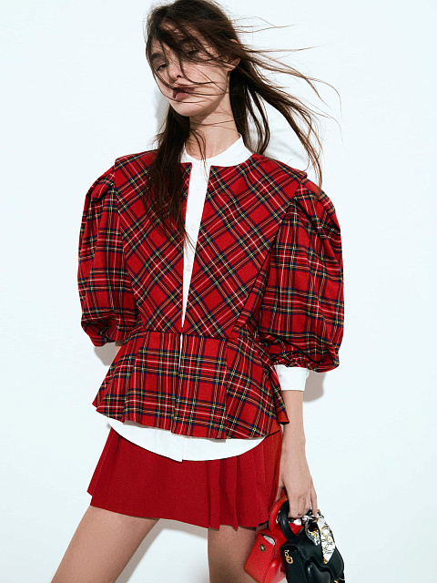 Red cropped check jacket with voluminous sleeves, 3 Red cropped check jacket with voluminous sleeves, 3