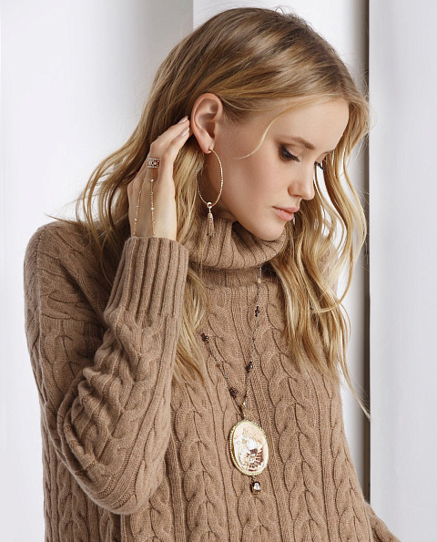 Cameo on shell, Tourmaline, Round Diamond, Pearl & Rose Gold Necklace , 3