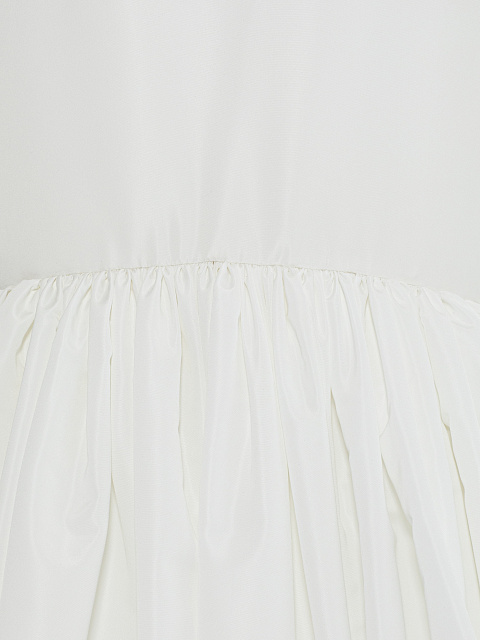 White taffeta maxi skirt, 6 White taffeta maxi skirt, 6