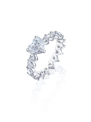 White Gold & Heart-Shaped Diamond Ring, 1