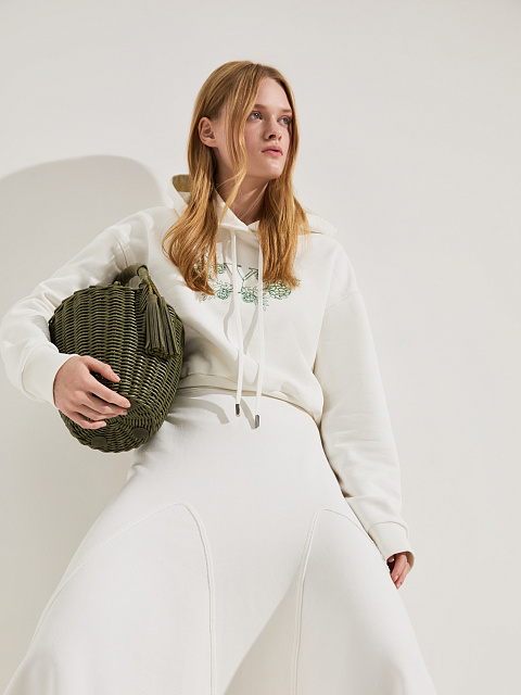 Cropped white hoodie with embroidery, 5