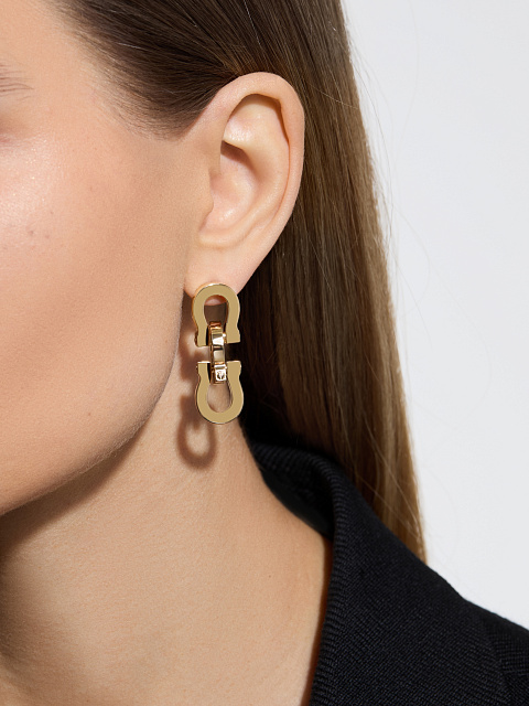 Yellow gold horseshoe earrings, 3