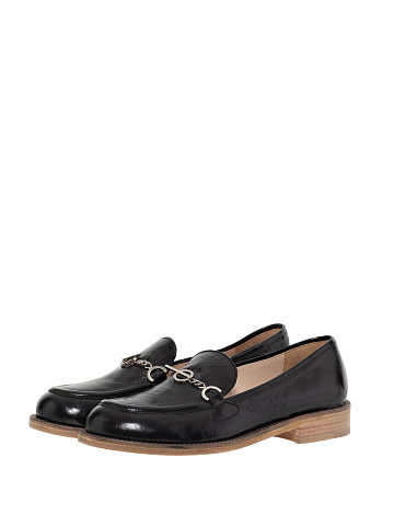 Black patent leather loafers, 1