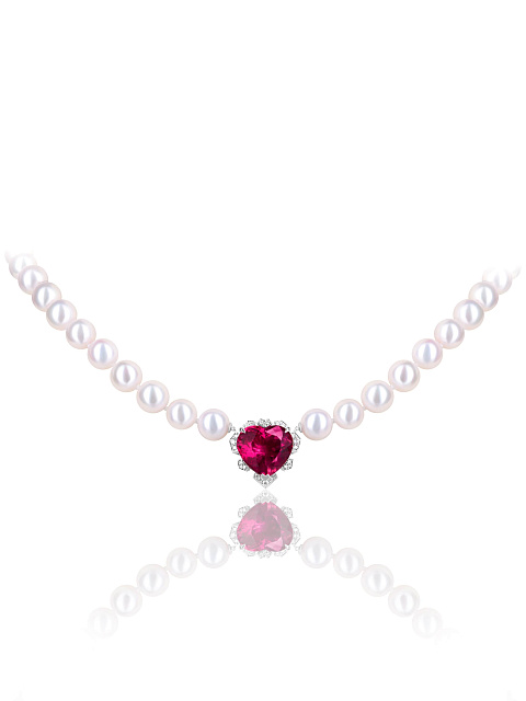 Necklace with Akoya pearls and a heart-cut rubellite, 1 Necklace with Akoya pearls and a heart-cut rubellite, 1