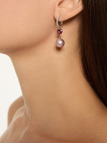 White gold earrings with heart-cut tourmaline and lavender pearls, 2