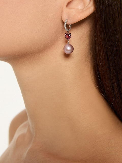 White gold earrings with heart-cut tourmaline and lavender pearls, 2