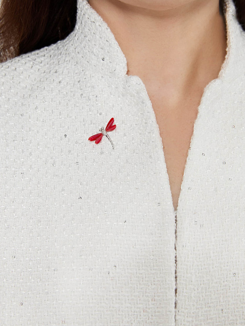 Dragonfly brooch with carved coral, 3